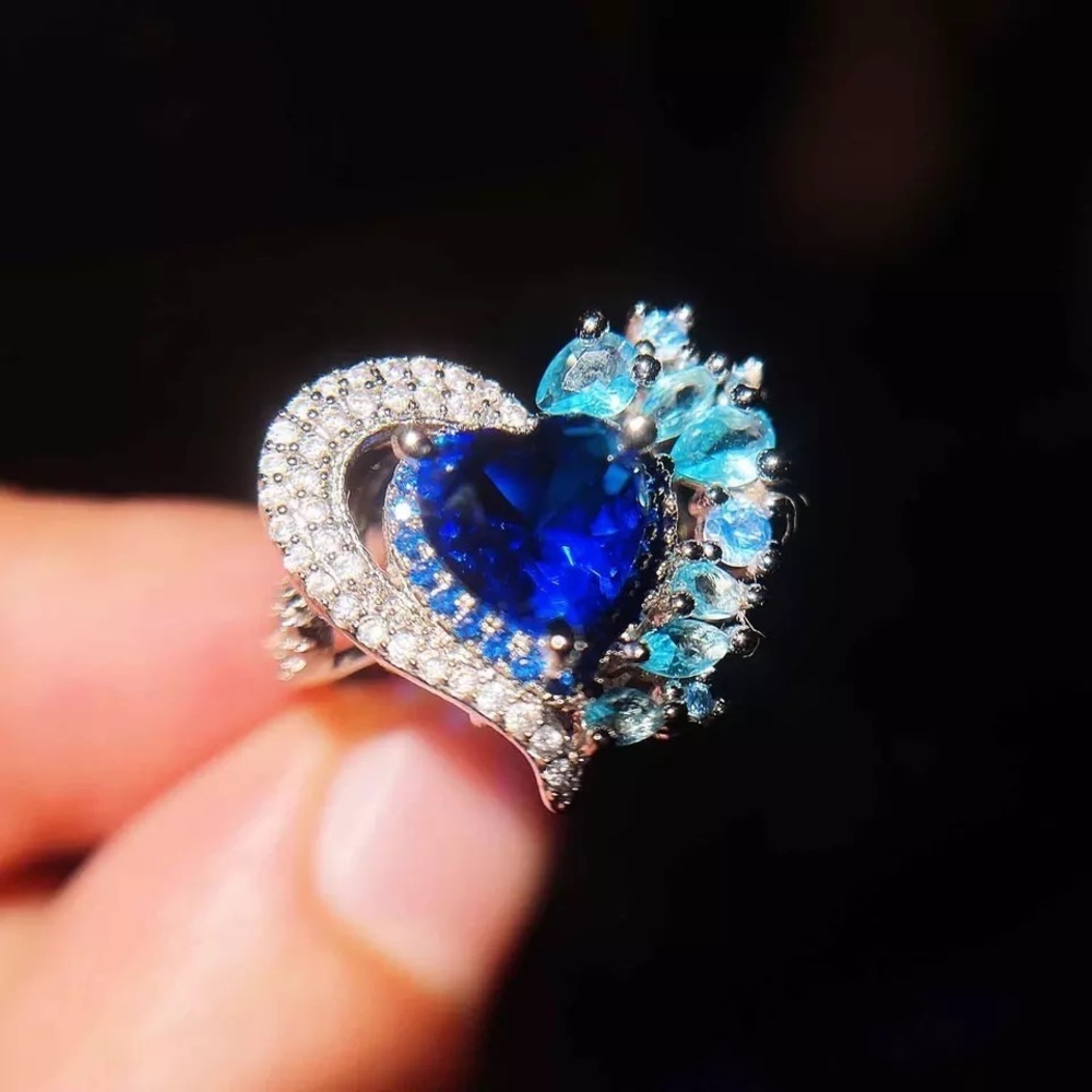 Blue Heart statement ring - Picture 4 of 6